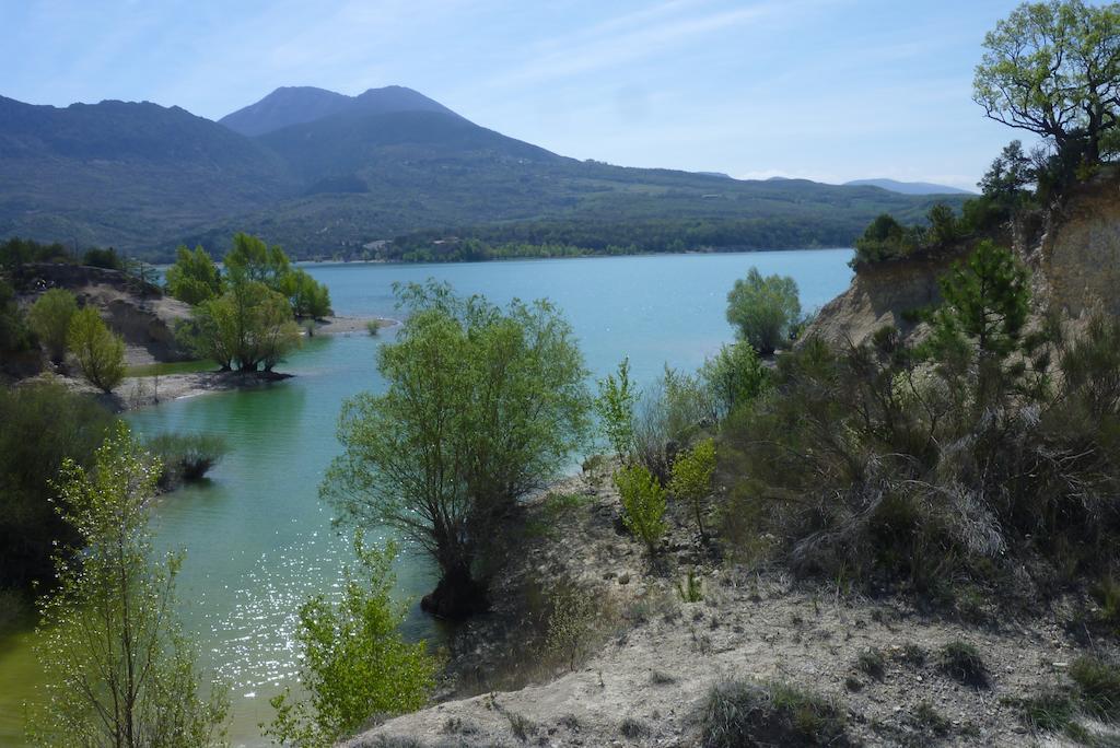 Отель Domaine D'Angouire Мустье-Сент-Мари Экстерьер фото